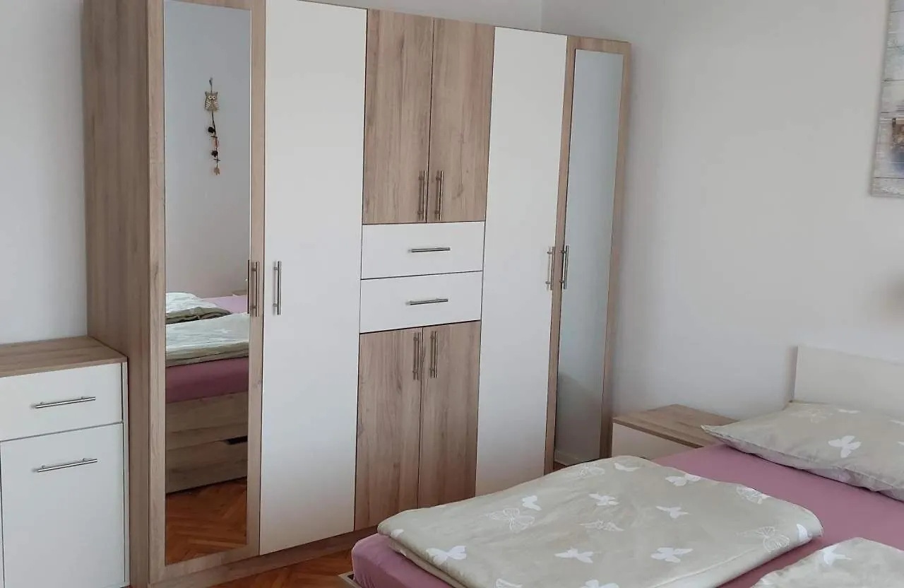 Apartment Meri Lopar
